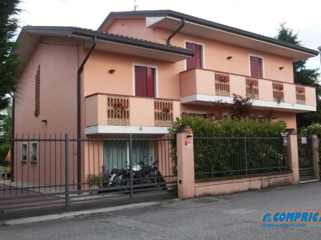 Villa Indipendente in vendita a Montagnana, Veneto