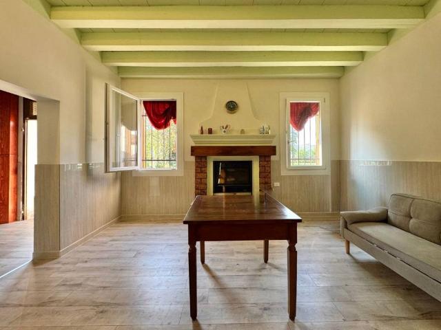 Villa Indipendente in vendita a Borgo Veneto, Montagnana