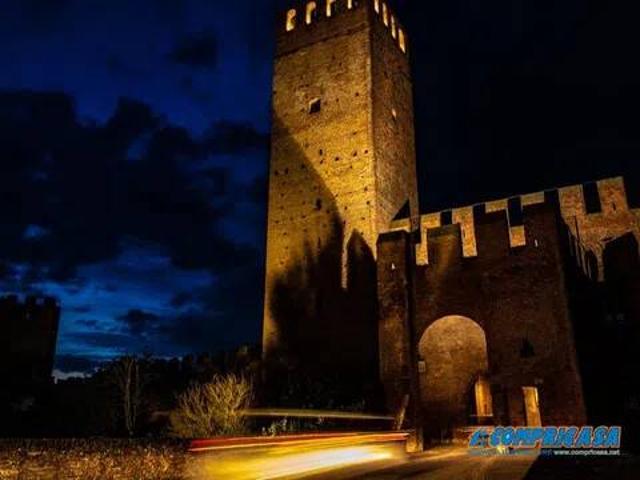 Villa Indipendente in vendita a Montagnana, Veneto