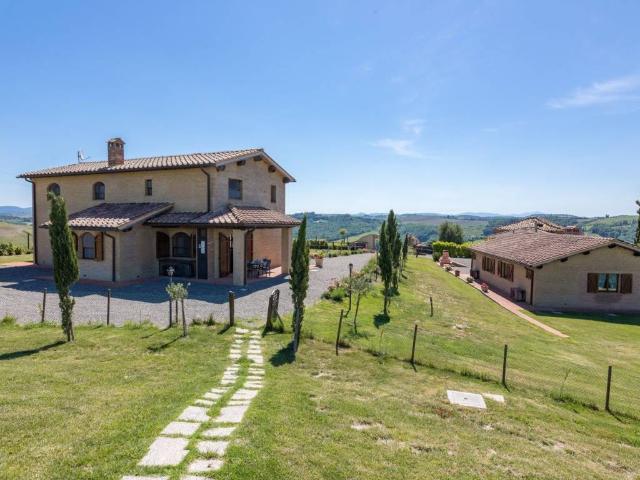 Villa Indipendente in vendita a Pieve a Salti, Montalcino