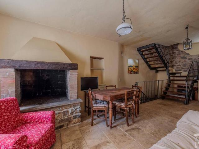 Villa Indipendente in vendita a Montalcino, Toscana