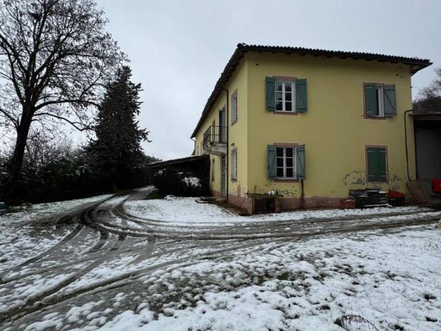 Villa Indipendente in vendita a Piemonte, Alessandria