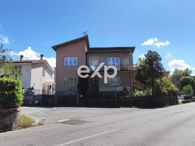 Villa Indipendente in vendita a Montale, Toscana