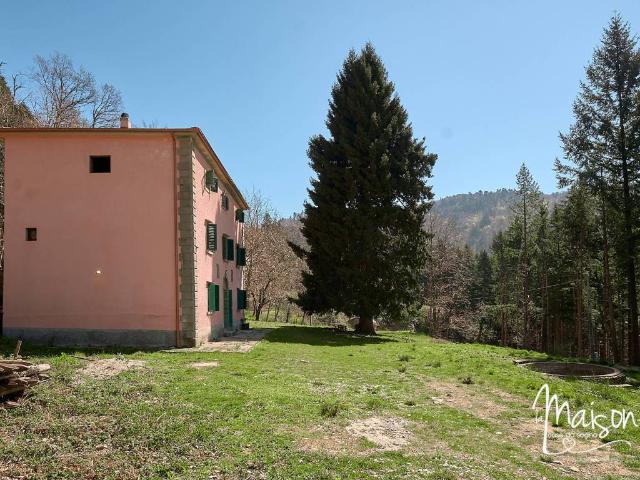 Villa Indipendente in vendita a Tobbiana, Montale