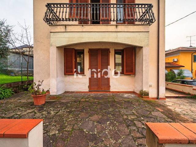 Villa Indipendente in vendita a Tobbiana, Montale