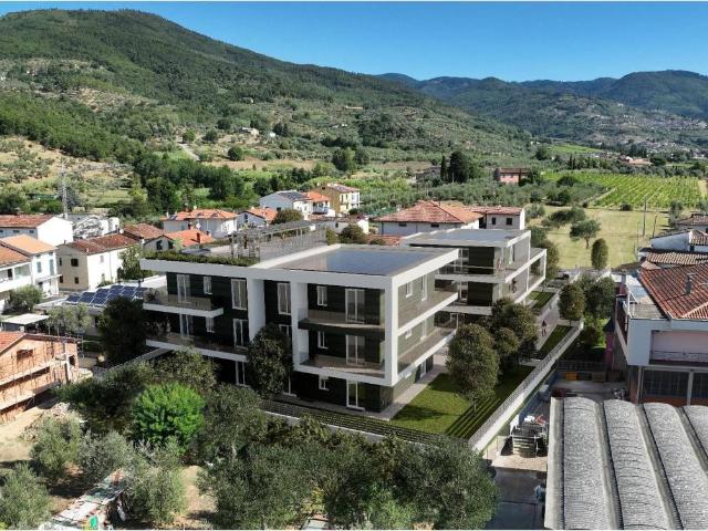 Villa Indipendente in vendita a Montale, Toscana