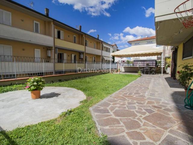 Villa Indipendente in vendita a Montale, Pistoia