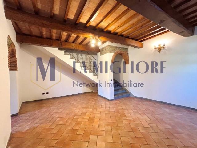 Villa Indipendente in vendita a Montale Alto, Montale