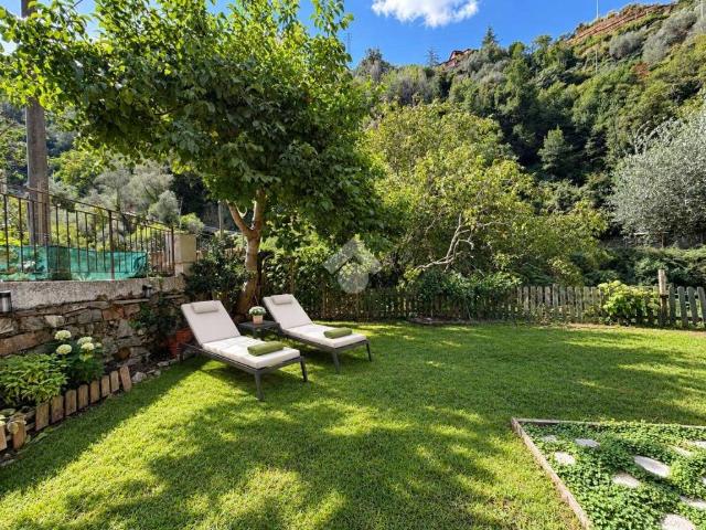 Villa Indipendente in vendita a Montalto Ligure, Liguria