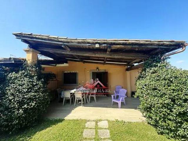 Villa Indipendente in vendita a Montalto Di Castro, Lazio