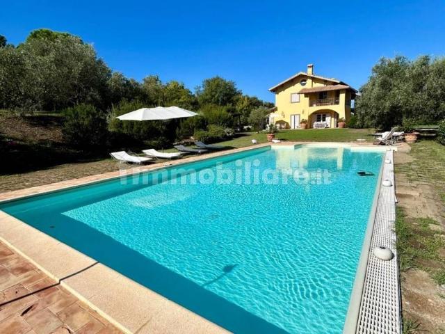 Villa Indipendente in vendita a Montalto Di Castro, Lazio