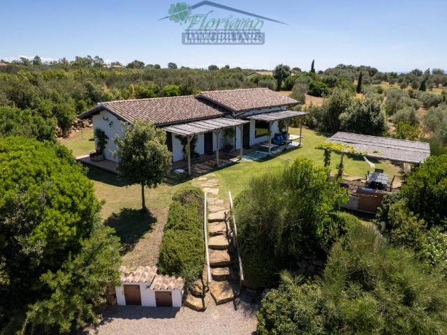 Villa Indipendente in vendita a Montalto Di Castro, Lazio