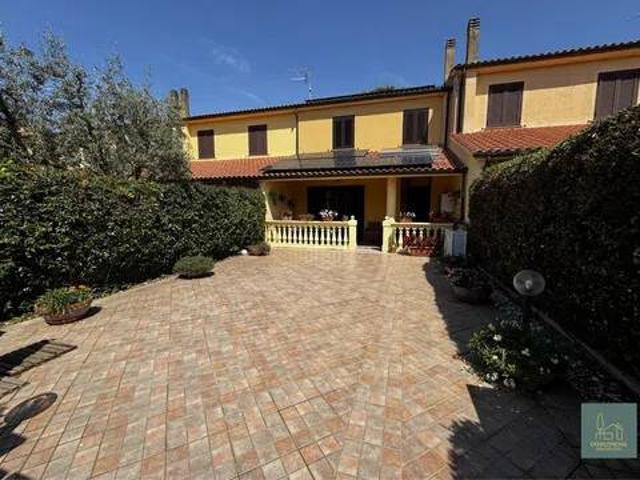 Villa Indipendente in vendita a Comprensorio Torre di Maremma, Montalto di Castro