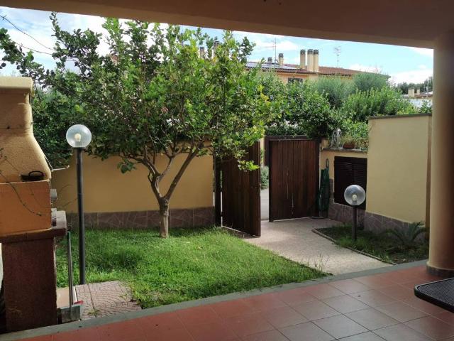 Villa Indipendente in vendita a Montalto Di Castro, Lazio