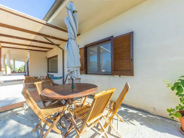 Villa Indipendente in vendita a Montalto Di Castro, Lazio