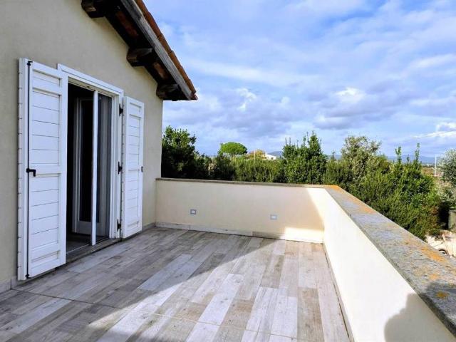 Villa Indipendente in vendita a Montalto Di Castro, Lazio