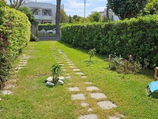 Villa Indipendente in vendita a Montalto Di Castro, Lazio