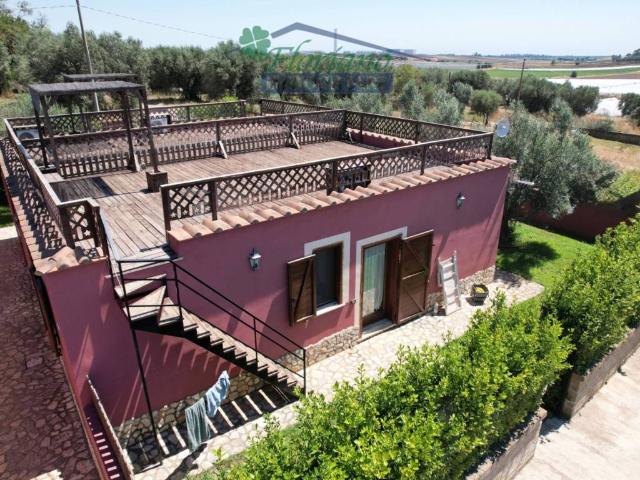 Villa Indipendente in vendita a Montalto Di Castro, Lazio
