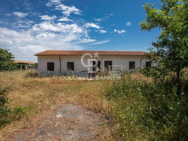 Villa Indipendente in vendita a Montalto Di Castro, Lazio