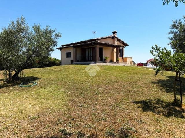 Villa Indipendente in vendita a Montalto Di Castro, Lazio