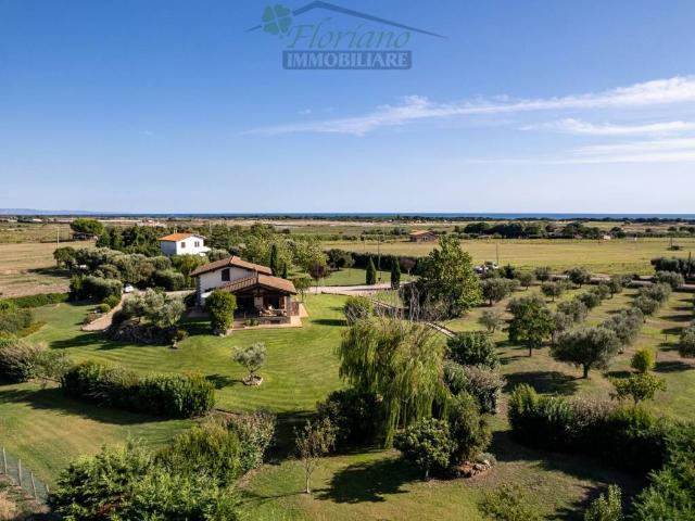 Villa Indipendente in vendita a Montalto Di Castro, Lazio