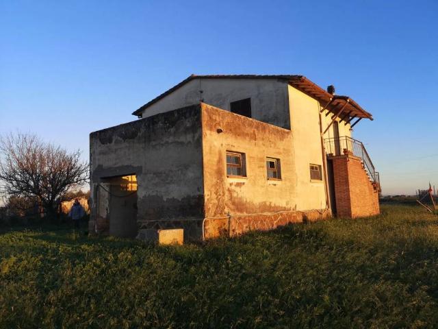Villa Indipendente in vendita a Montalto Di Castro, Lazio