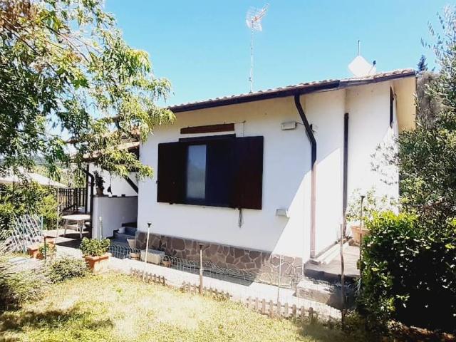 Villa Indipendente in vendita a Montalto Pavese, Lombardia