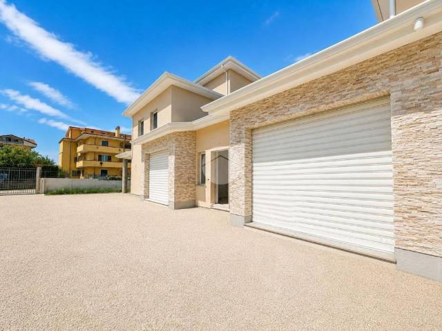 Villa Indipendente in vendita a Calabria, Cosenza