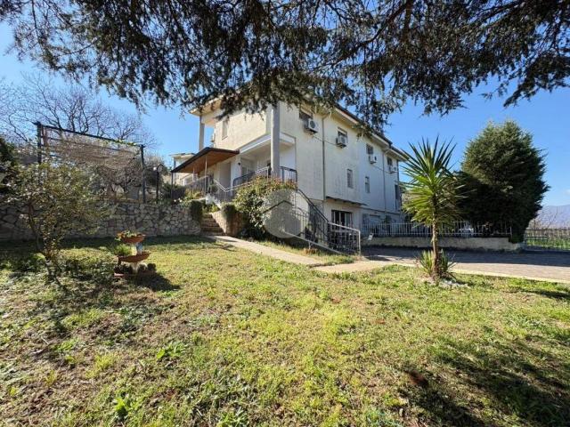 Villa Indipendente in vendita a Sèttimo, Calabria