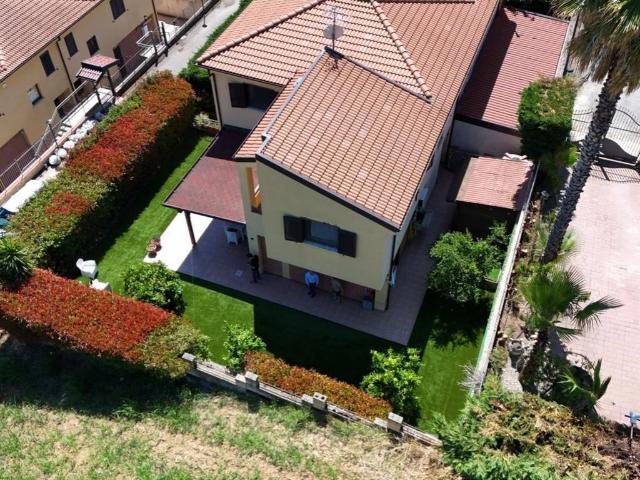 Villa Indipendente in vendita a Calabria, Cosenza