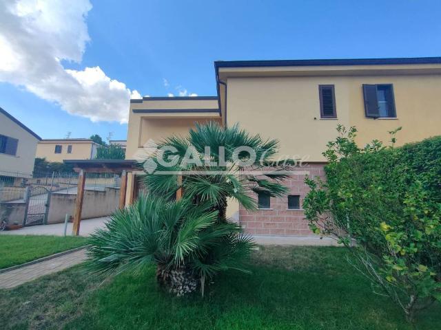 Villa Indipendente in vendita a Montalto Uffugo, Cosenza