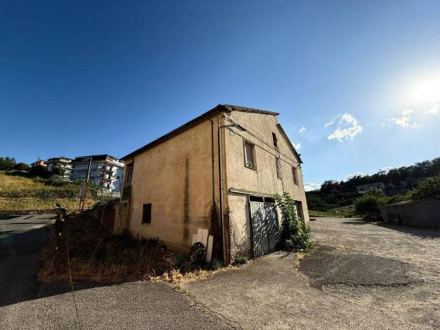 Villa Indipendente in vendita a Sèttimo, Calabria