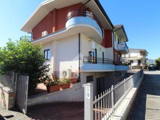 Villa Indipendente in vendita a Calabria, Cosenza