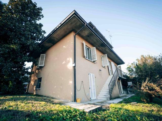 Villa Indipendente in vendita a Montanaso Lombardo, Lombardia