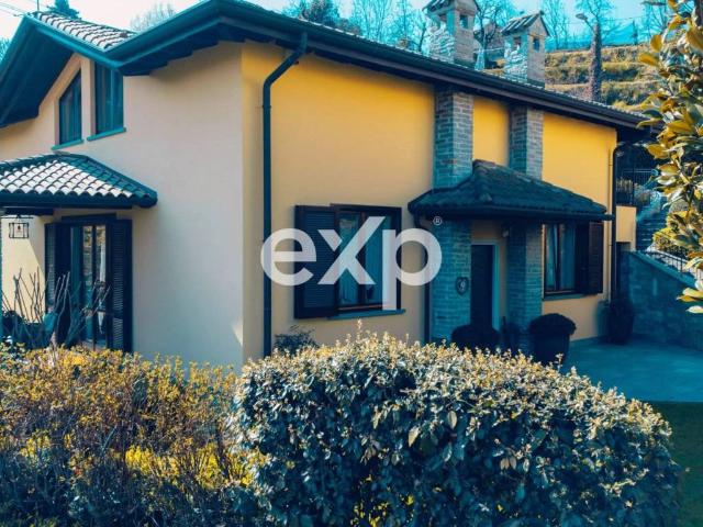 Villa Indipendente in vendita a Lucino, Montano Lucino