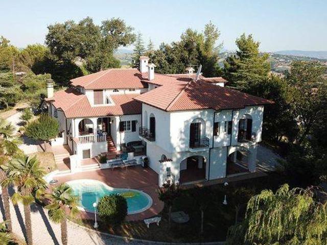 Villa Indipendente in vendita a Marche, Fermo