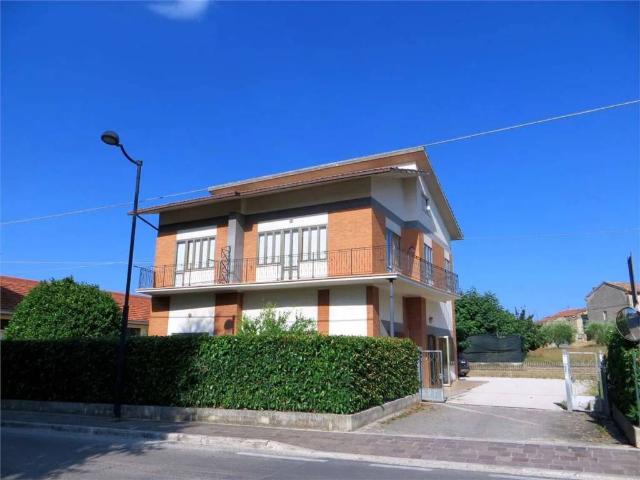 Villa Indipendente in vendita a Marche, Fermo