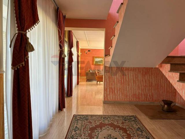 Villa Indipendente in vendita a Montaquila, Molise