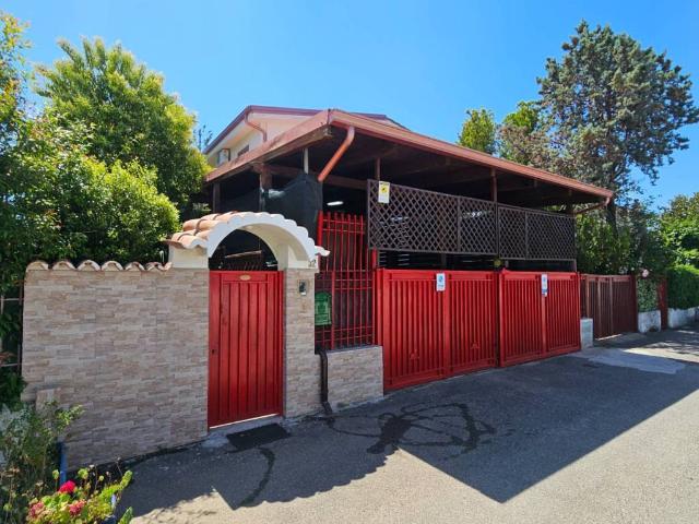 Villa Indipendente in vendita a Calabria, Catanzaro