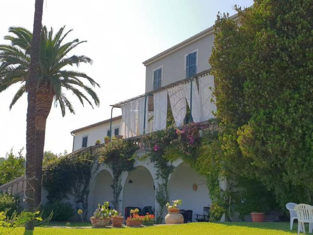 Villa Indipendente in vendita a Calabria, Catanzaro