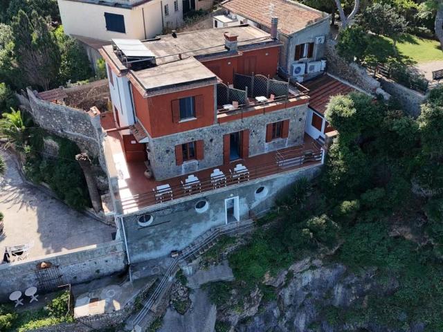 Villa Indipendente in vendita a Monte Argentario, Pozzarello