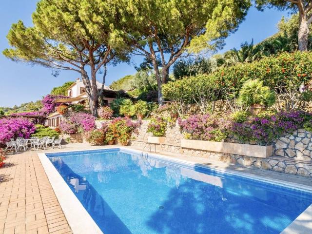 Villa Indipendente in vendita a Monte Argentario, Cala Moresca
