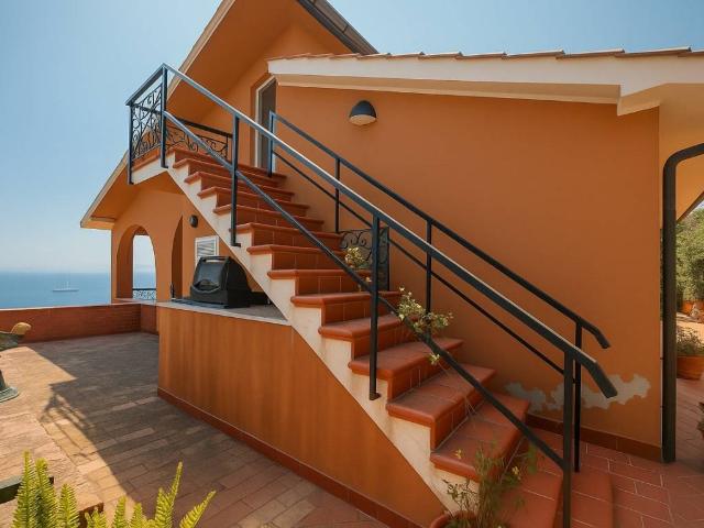 Villa Indipendente in vendita a Monte Argentario, Porto Santo Stefano