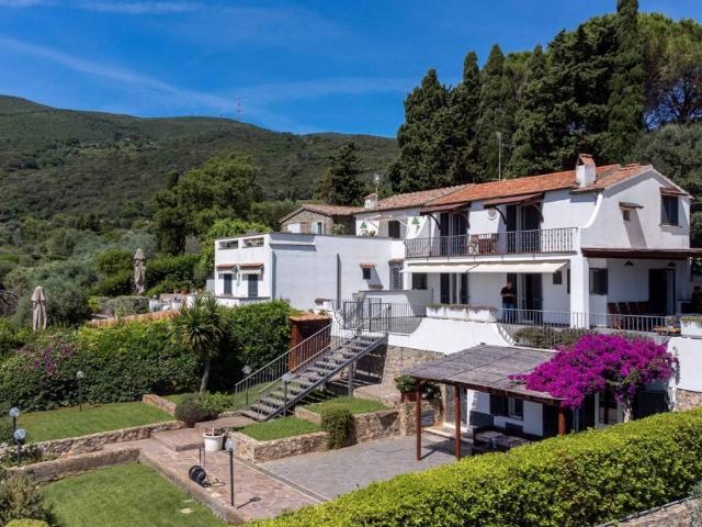 Villa Indipendente in vendita a Monte Argentario, Porto Ercole