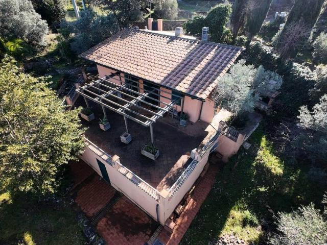 Villa Indipendente in vendita a Monte Argentario, Cala Moresca