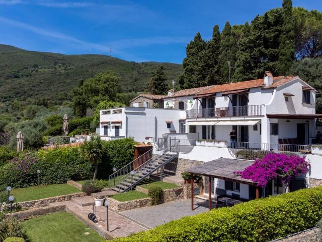 Villa Indipendente in vendita a Monte Argentario, Porto Ercole