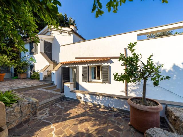 Villa Indipendente in vendita a Monte Argentario, Porto Ercole
