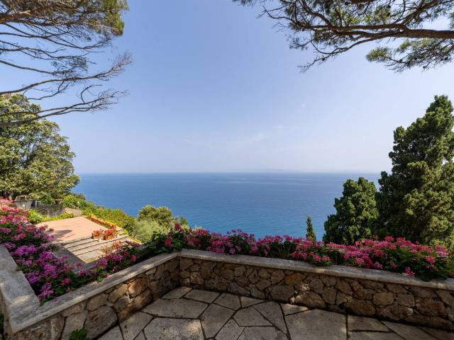 Villa Indipendente in vendita a Monte Argentario, Porto Santo Stefano