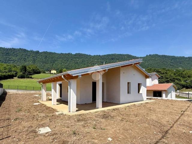 Villa Indipendente in vendita a Monte Di Malo, Veneto