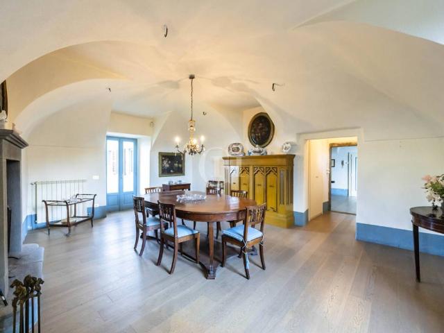 Villa Indipendente in vendita a Comunità montana del Sebino bresciano, Monte Isola